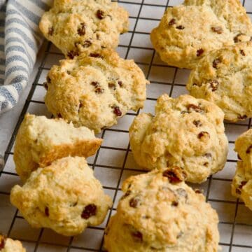 Rock cakes on a wire rack.
